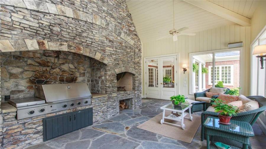 Full Size Dacor Gas Grill and Wood Burning Fireplace