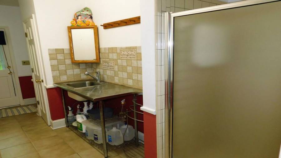 Lower Level Full bath