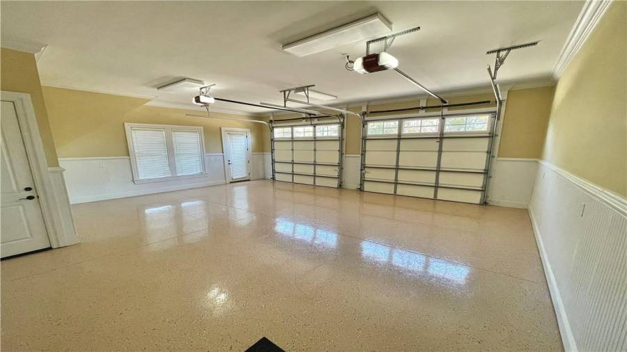 Bring your classic cars or exotic cars and park them in this main level garage.