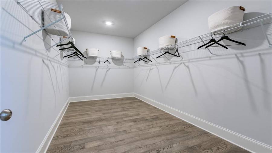 HOME TO BE BUILT Listing contains stock photos