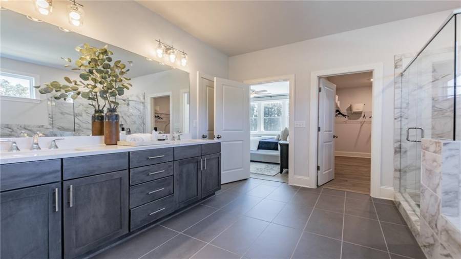 HOME TO BE BUILT Listing contains stock photos