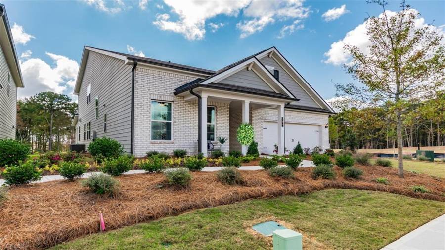 HOME TO BE BUILT Listing contains stock photos