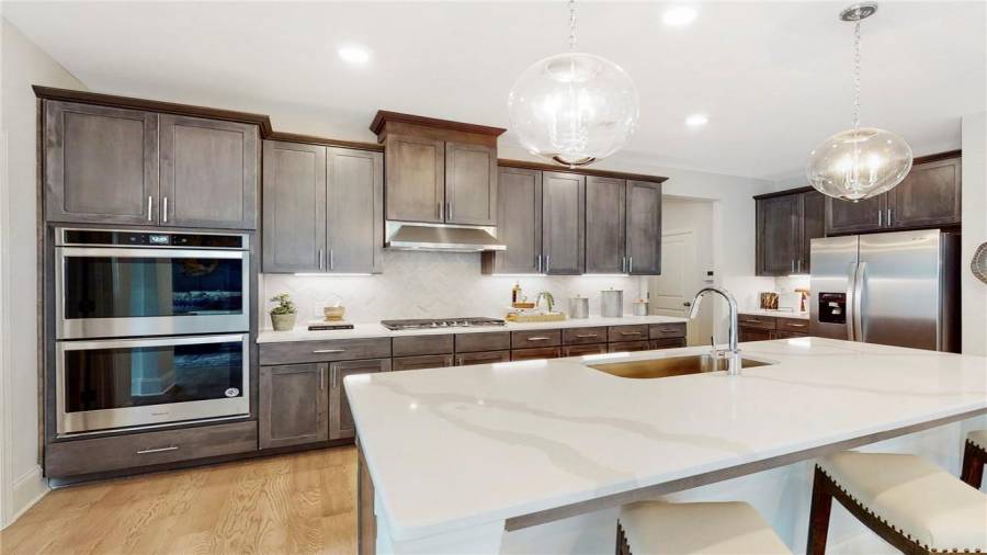 HOME TO BE BUILT Listing contains stock photos