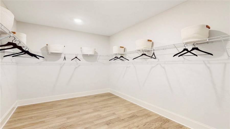 HOME TO BE BUILT Listing contains stock photos