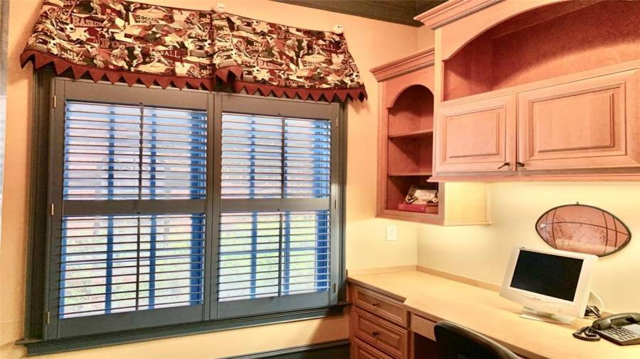 Second Private Office in Den